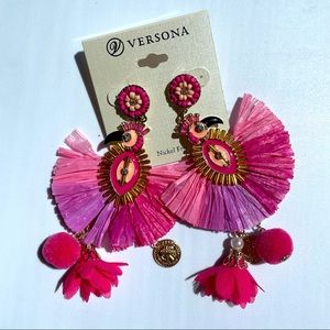 Flamingo dangling earrings just in time foe summer.